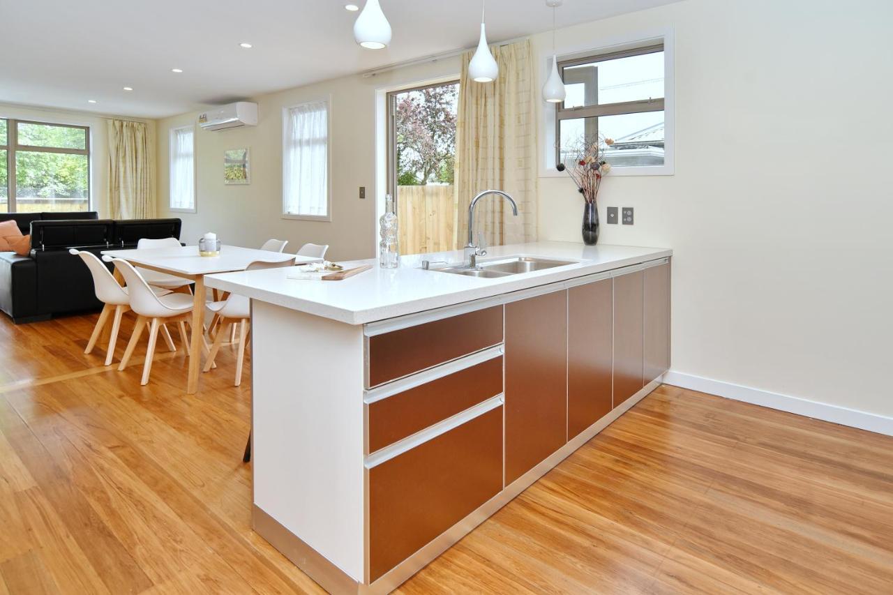 Clyde 106 - Christchurch Holiday Homes Ngoại thất bức ảnh